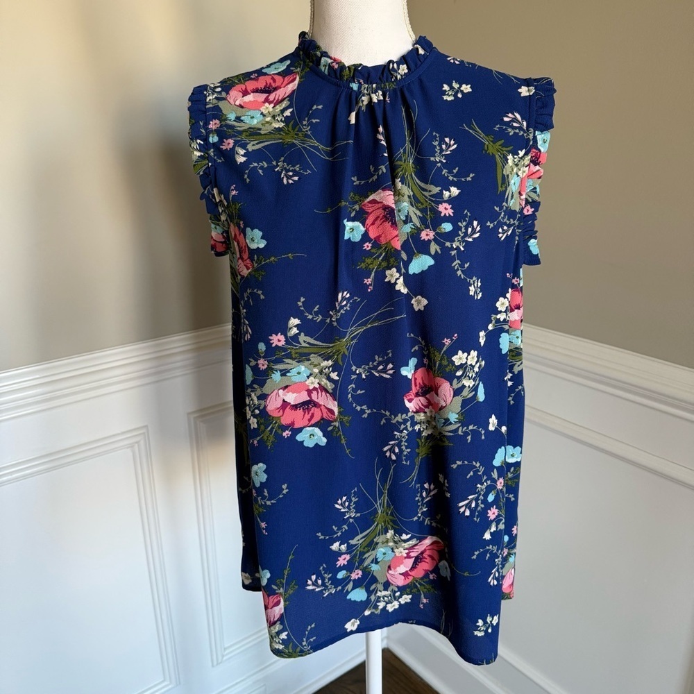 WAYF Blue Vibrant Floral Sleeveless Blouse Size Small